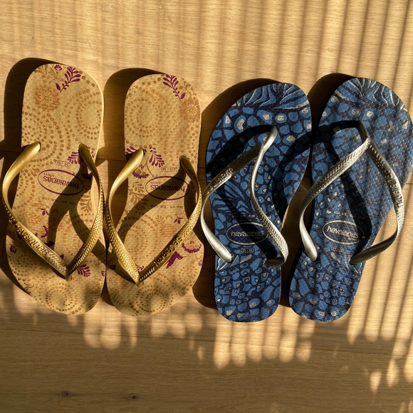 Two for One Havaianas - Picture 1 of 11